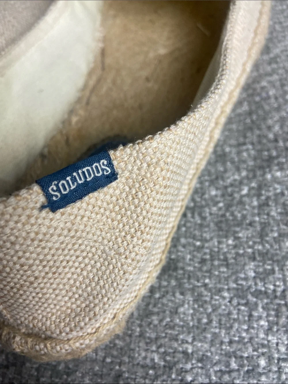 Soludos Natural Canvas mens size 12 Espadrilles with Red & Green Drink Embroider